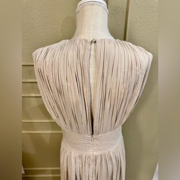 Banana Republic Women’s Sleeveless Crystal Pleated Maxi Dress. Size 8 . NEW - Picture 7 of 9